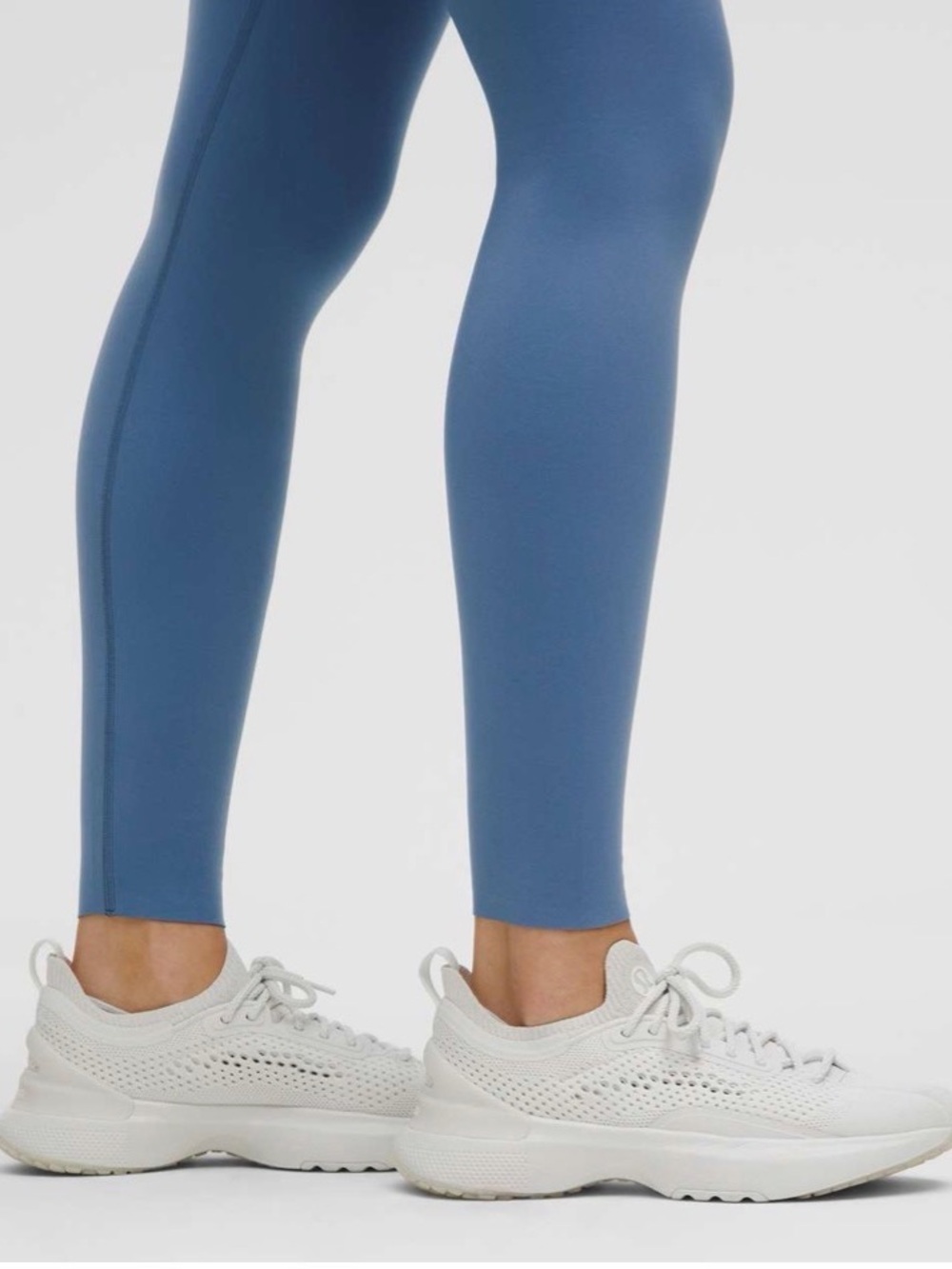 Lululemon Glow Up Super-High-Rise Tight 28"
Washed Denim - Picture 5 of 9